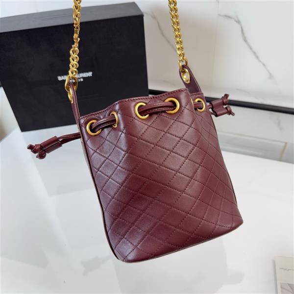 2026224192653321 840